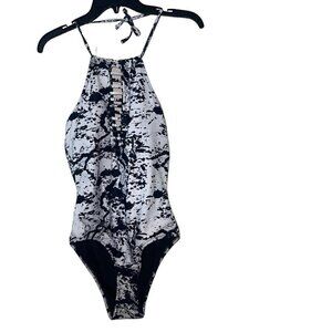 Cupshe Black/White Splatter Print Padded Halter Swimsuit Size Medium